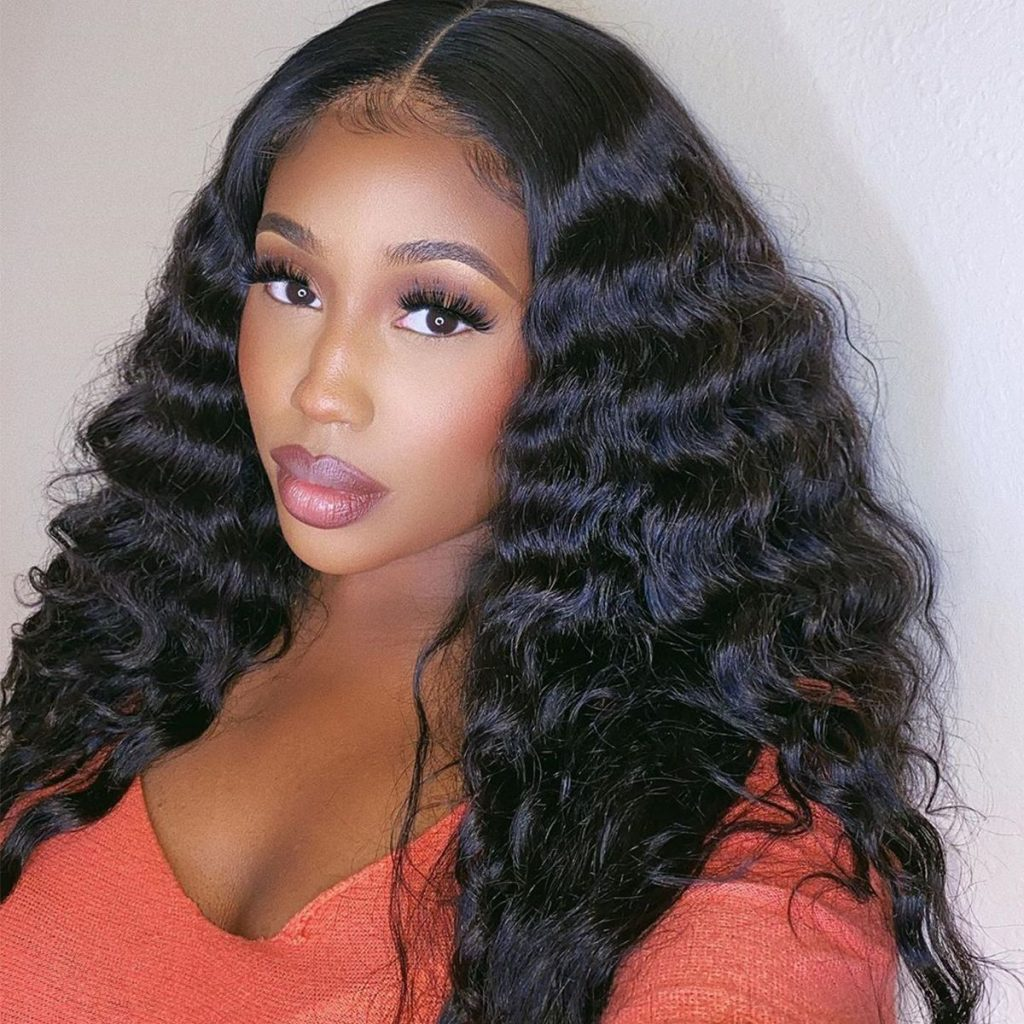Use a Lace Closure for Extensions to Protect and Enhance Your Hair