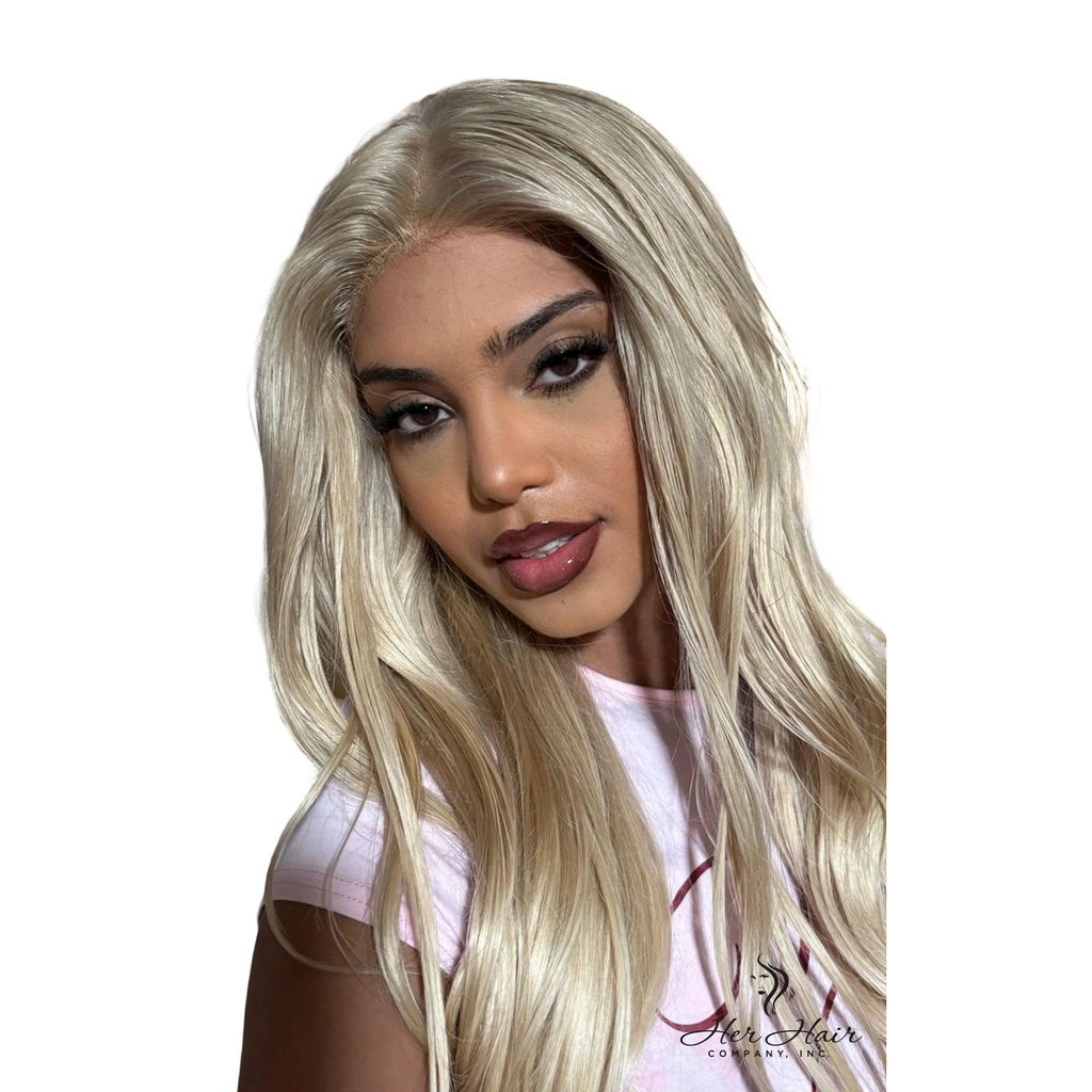 Three bundles of Brazilian 613 blonde straight hair for installation, natural-looking and silky, ideal for hair extensions.