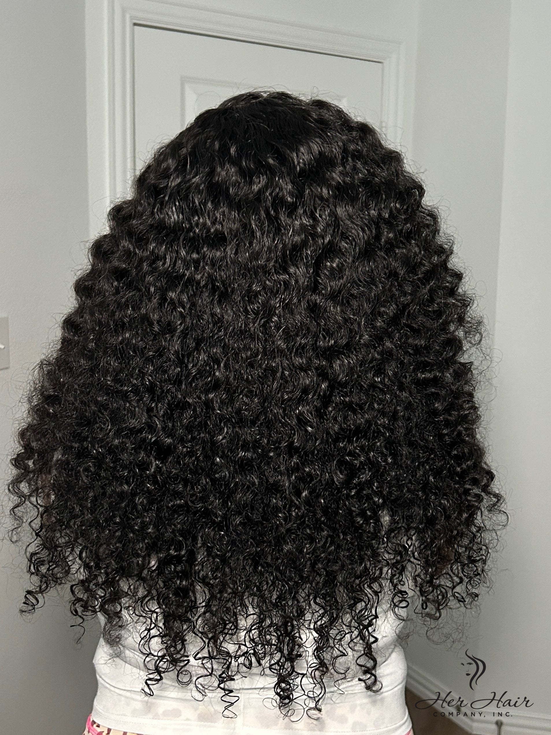 Her Hair Company Brazilian Water Wave hair bundle showcasing soft, wavy hair texture in a standard bundle.