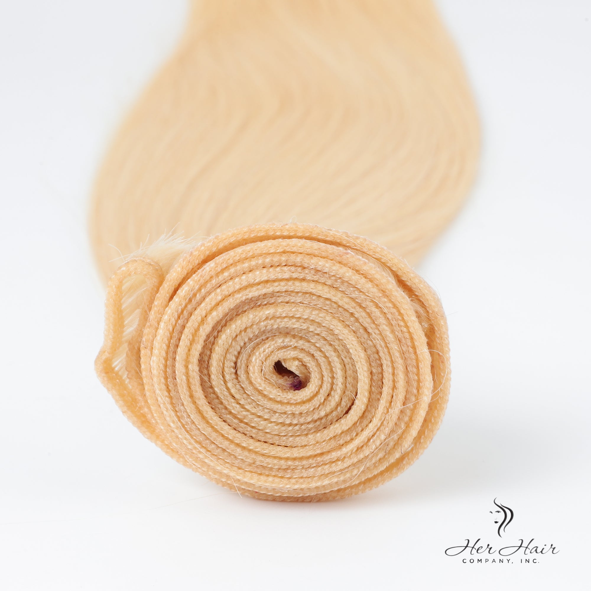 Brazilian 613# hair bundle, straight blonde hair extension, natural texture, vendor-unknown standard bundle, shiny and smooth.